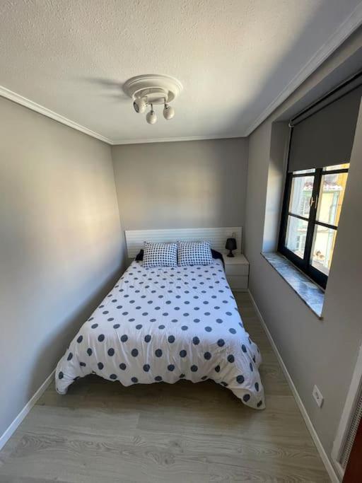 אוביידו Paraguas Guesthouse מראה חיצוני תמונה