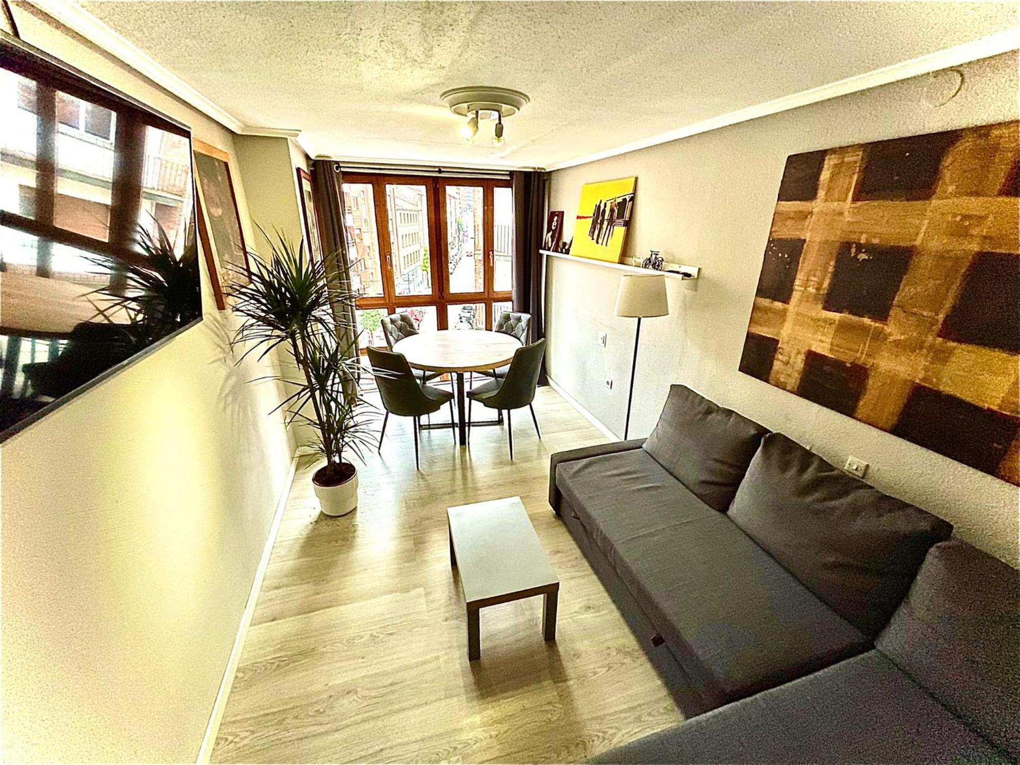 אוביידו Paraguas Guesthouse מראה חיצוני תמונה
